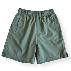 Kinetic By Class Club Green Shorts